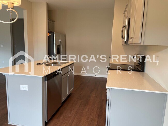 Building Photo - 15522 Crimson Rdg Cir