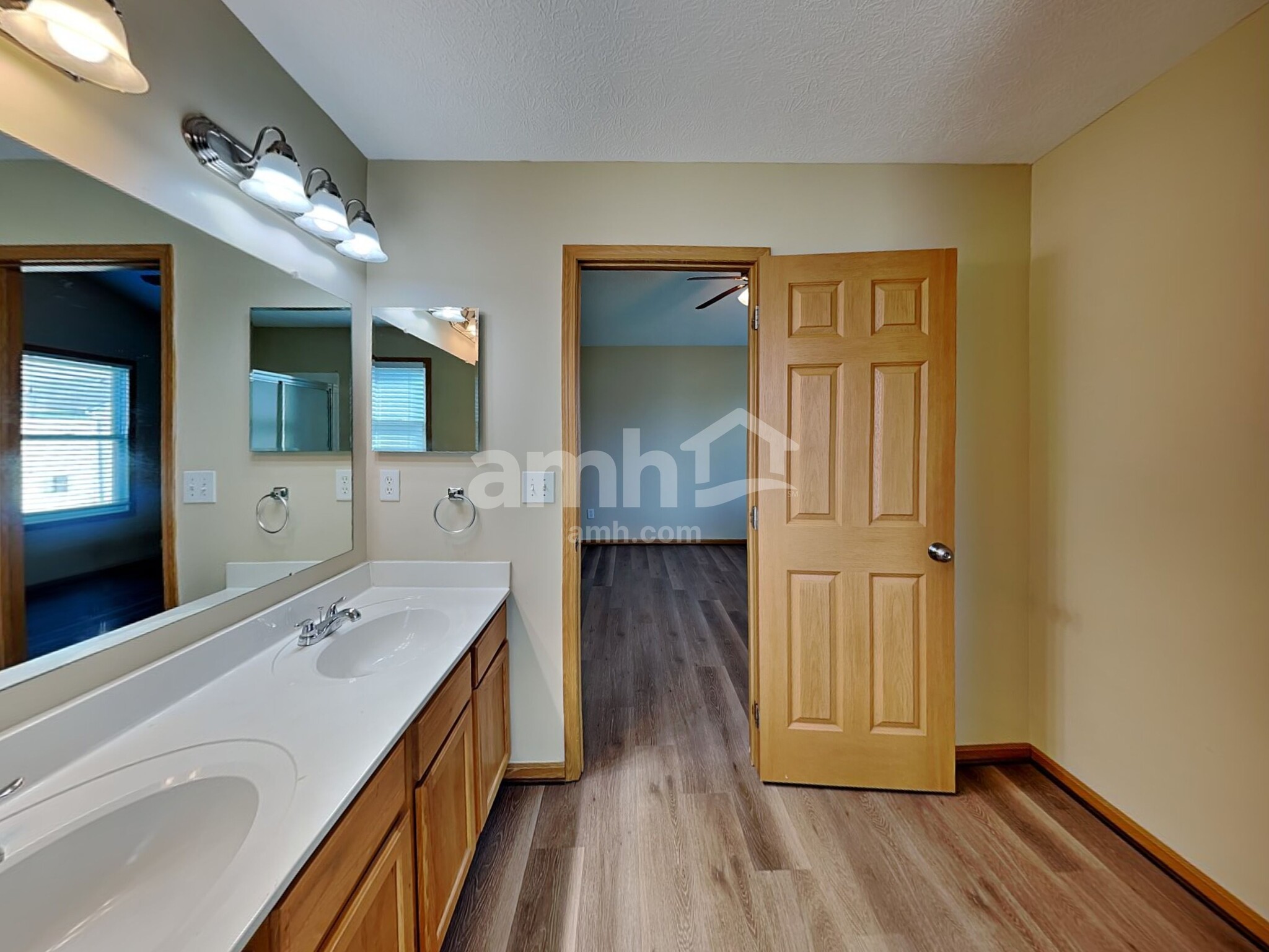 Building Photo - 219 Hayfield Dr