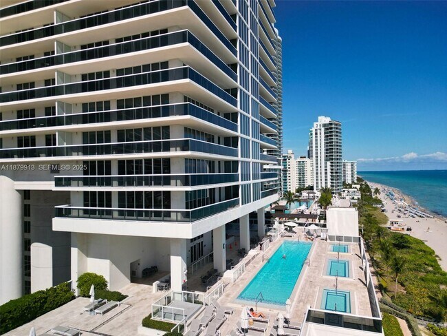 Building Photo - 1830 S Ocean Dr