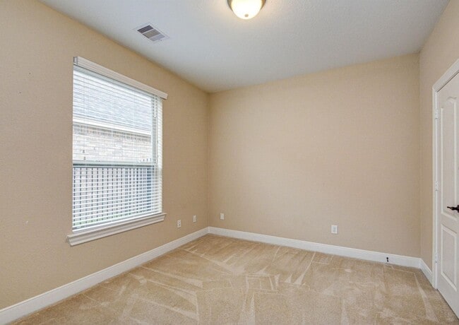 Building Photo - 199 Pinto Point Dr