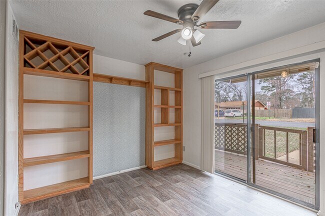 Building Photo - 2521 Crosstimbers Dr