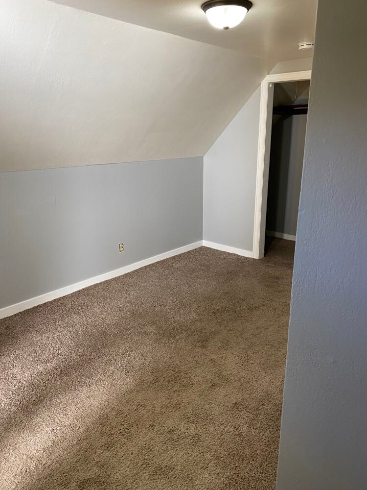 Bedroom - 110 Walnut St