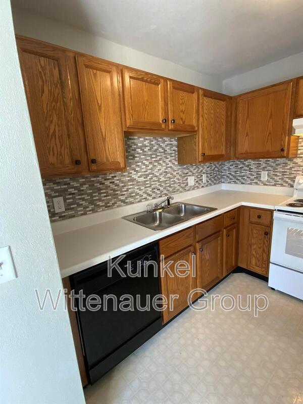 Building Photo - 285 Eagle Ridge