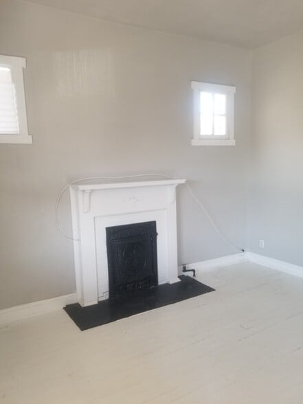 Building Photo - 1307 E Nevada Ave