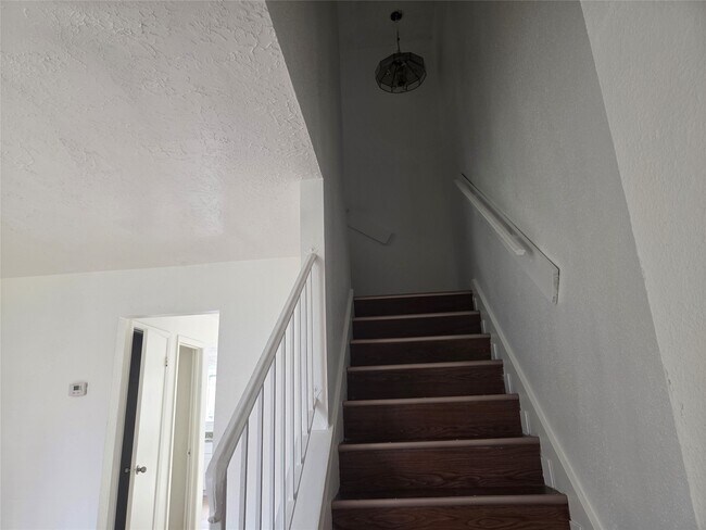 Building Photo - 158 Goodson Dr