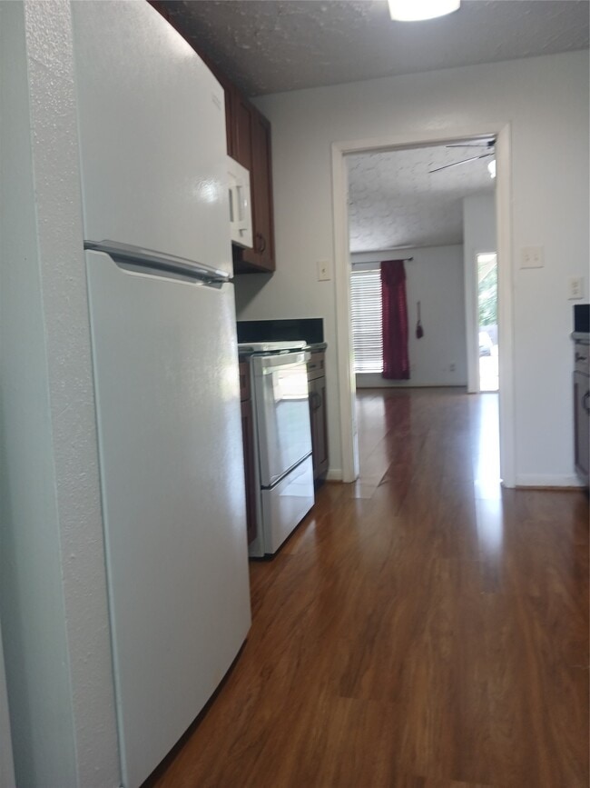 Building Photo - 3807 Quiet Pl Dr