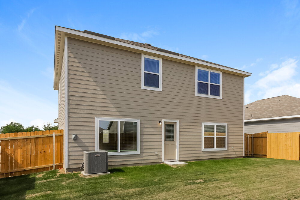 Building Photo - 9829 Teton Vis Dr