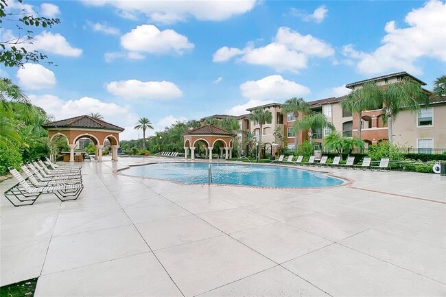 Building Photo - 5554 Metrowest Blvd