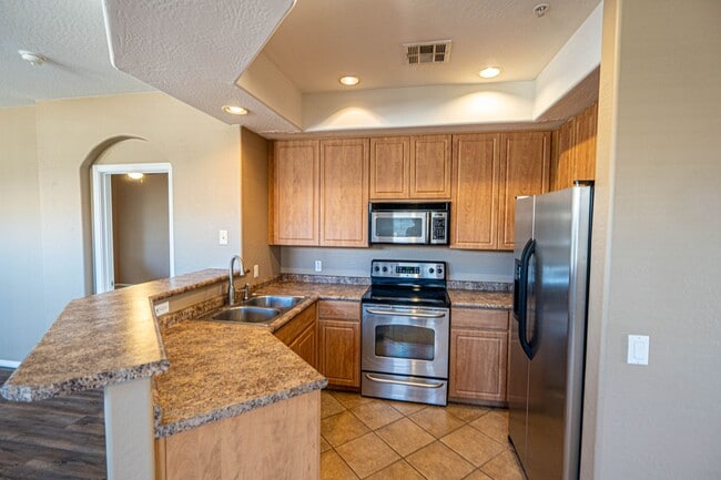Building Photo - 3-Bed, 2-Bath Condo with Stunning Lake Views!