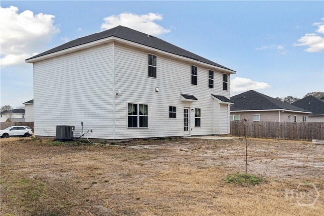 Building Photo - 601 Meloney Dr