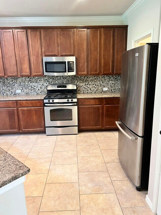 Building Photo - 1717 Woodvista Pl