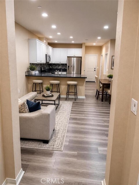 Building Photo - 2818 E Berry Loop Privado