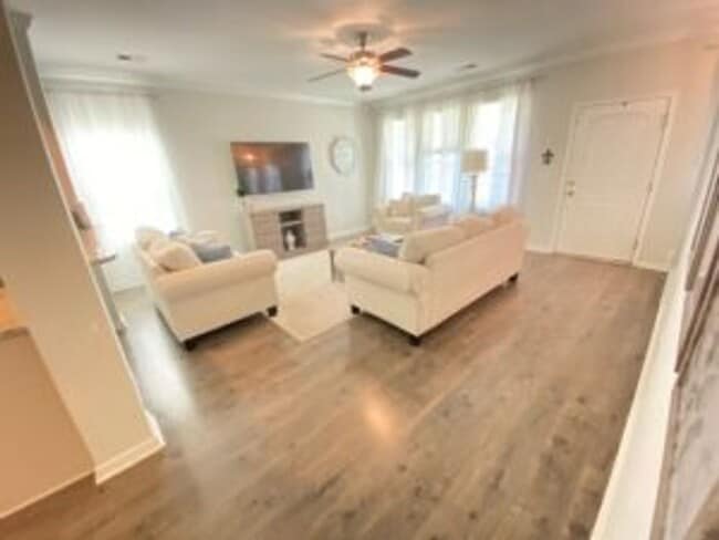 Building Photo - 243 Sallie Gordon Ln