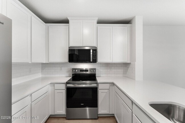 Building Photo - 9734 Venetian Sq
