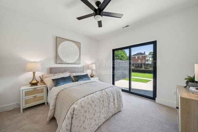 Building Photo - 1609 Pulaski St