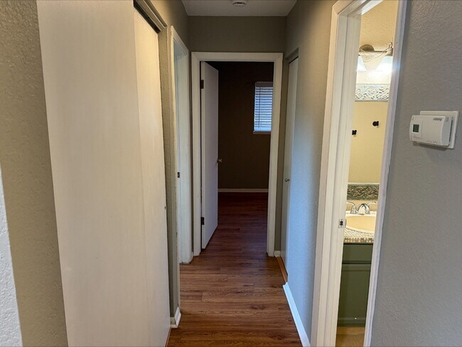 Building Photo - Beautiful 2 Bed 2 Bath in the heart of Boulder!