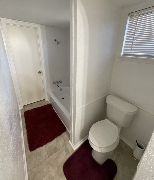 Building Photo - 12255 W Village Dr