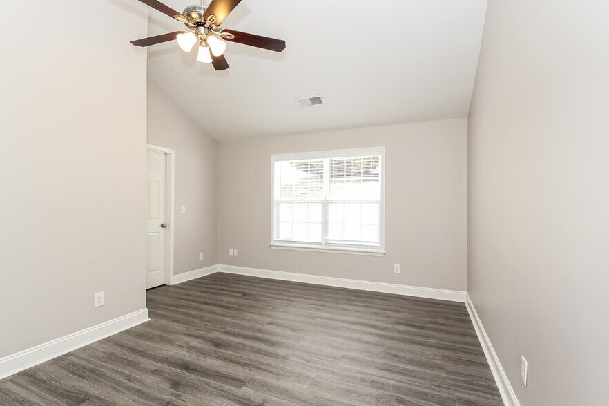 Building Photo - 2622 Amber Crest Dr