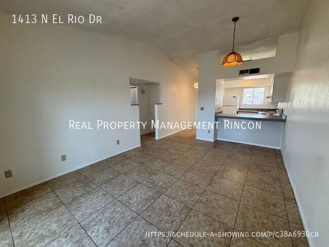 Building Photo - 1413 N El Rio Dr