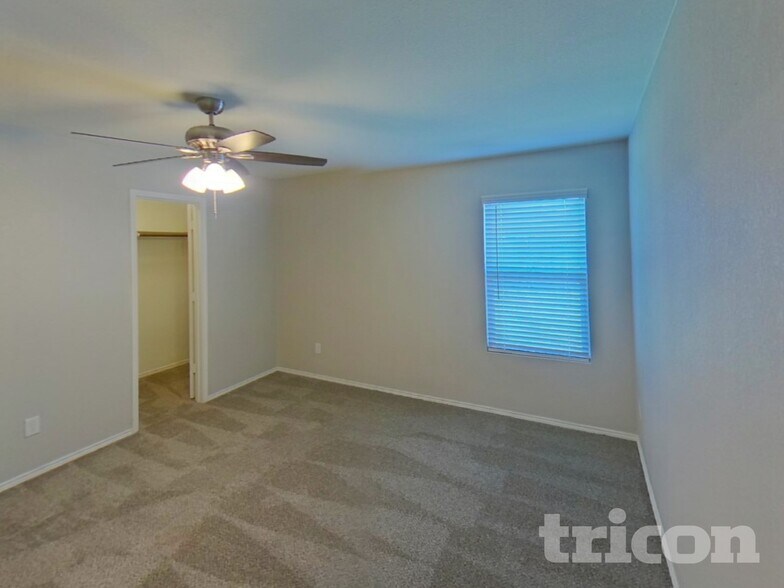 Building Photo - 1805 Westfall Dr