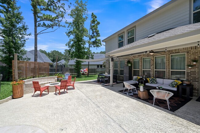 Building Photo - 508 Loft Ct