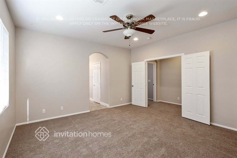 Building Photo - 592 Kavanagh Pl
