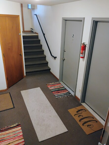 Building Photo - 4766 Wolverton Ln