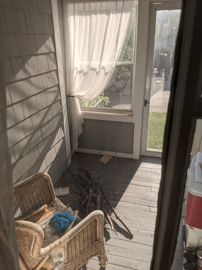 Building Photo - 2303 Pierce St NE