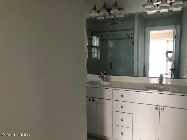 Building Photo - 825 Royal Bonnet Ct