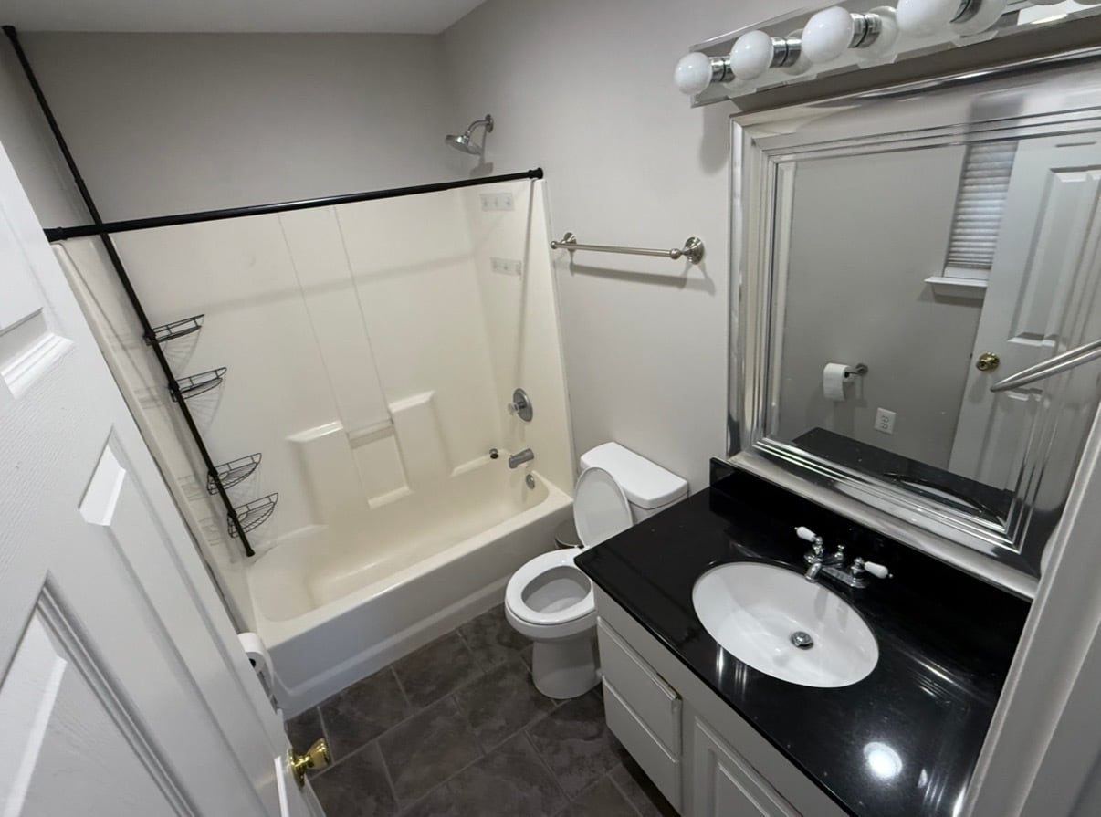 Master bedroom #1 bathroom - 7741 Edgewood Ave
