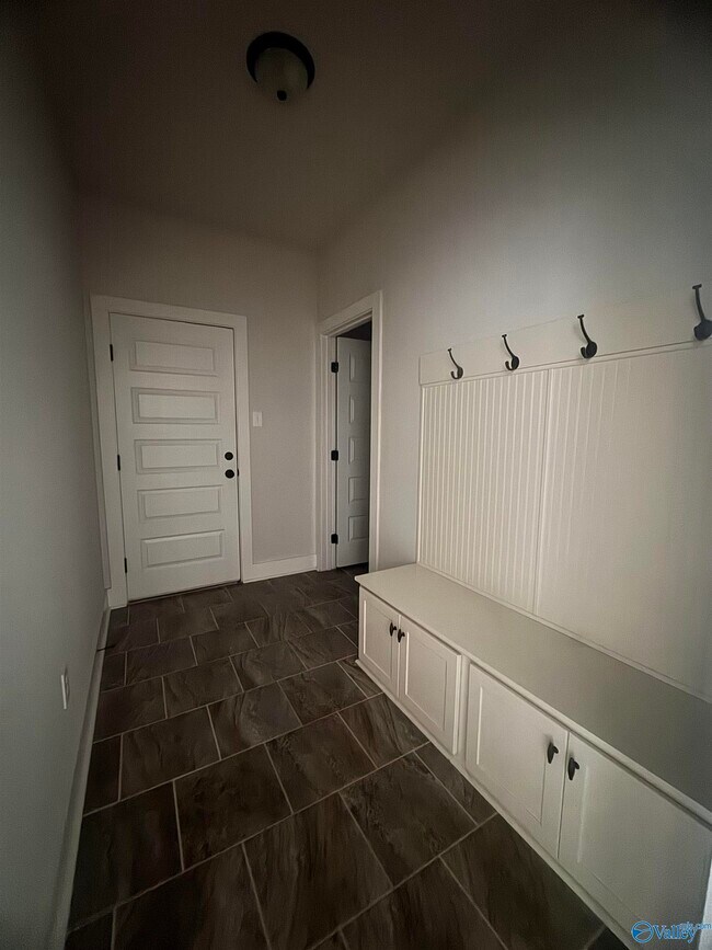 Building Photo - 117 Innocent Trl