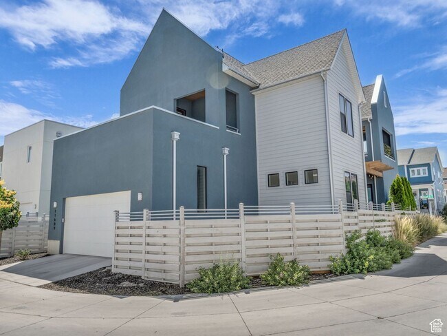 Building Photo - 11609 Dorian Dr