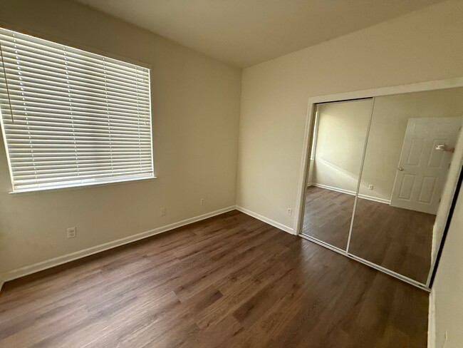 Building Photo - 1600 LemonTree Rd