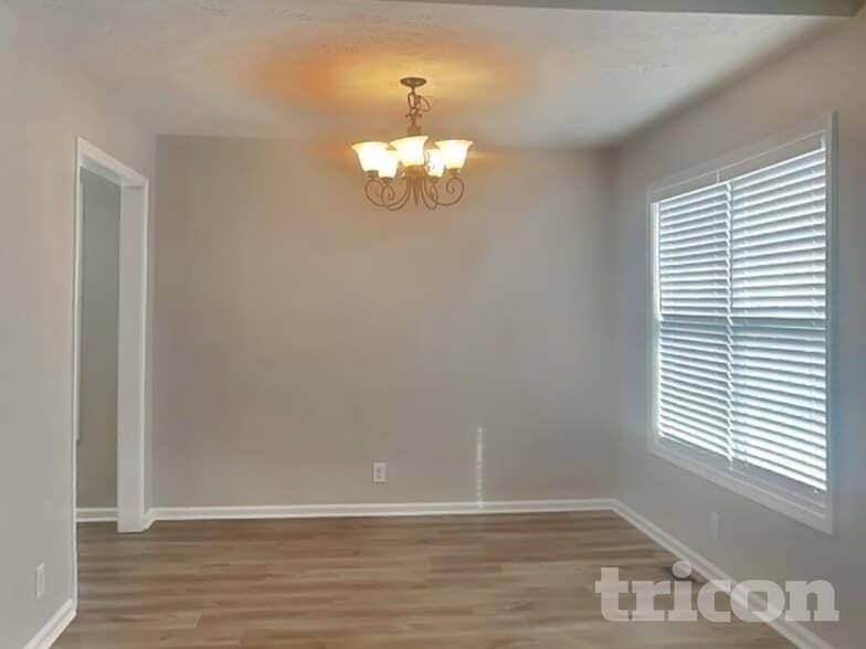 Building Photo - 1616 Broad Cir