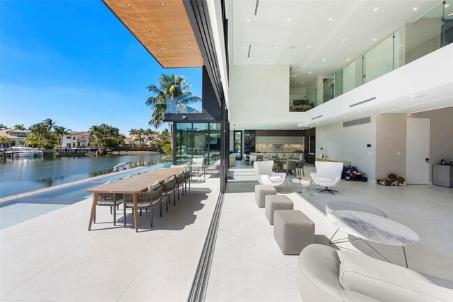 Building Photo - 1102 Washington St