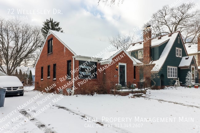 Building Photo - 72 Wellesley Dr