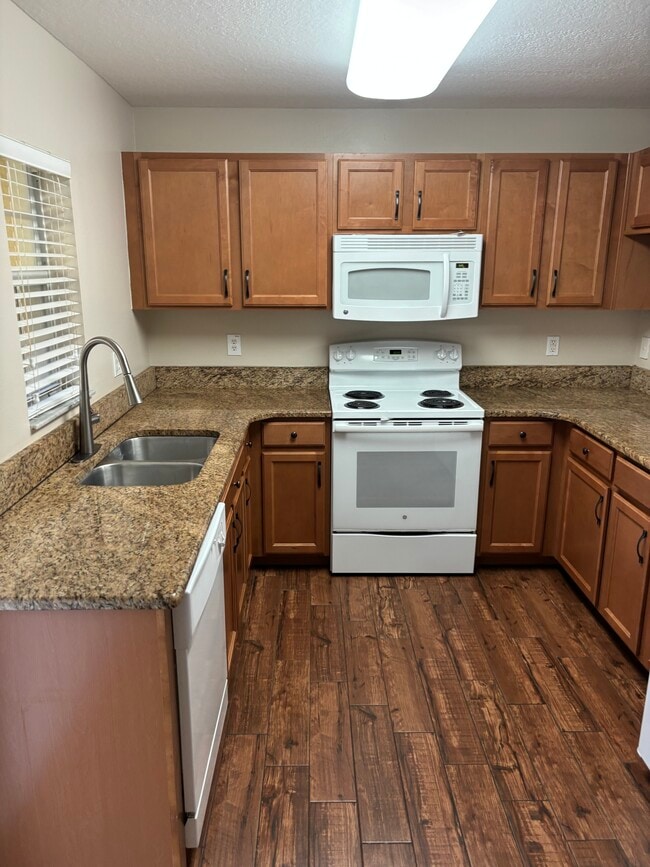 Building Photo - 5459 Quarry Rock Rd