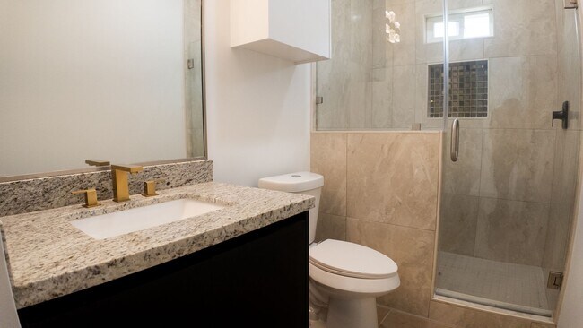 Building Photo - 612 Moar Dr