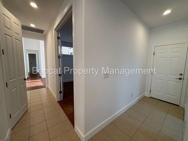 Building Photo - 2437 Genoa Meadows Cir