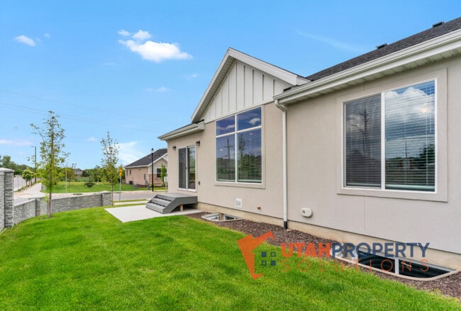 Building Photo - 7632 S Waverly Hls Ln