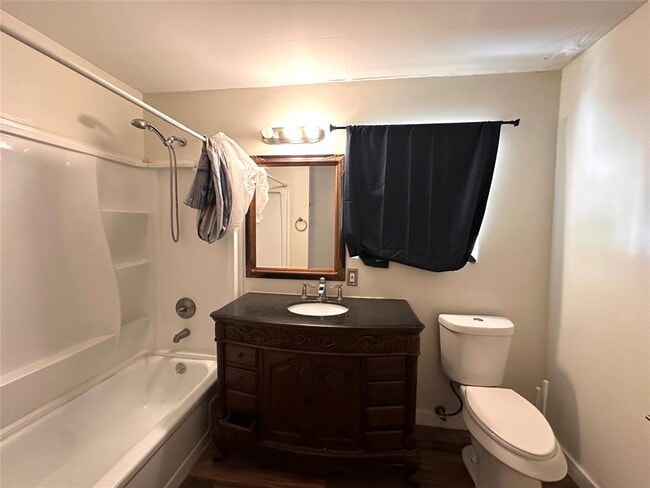 Building Photo - 400 Sun Bonnet Dr