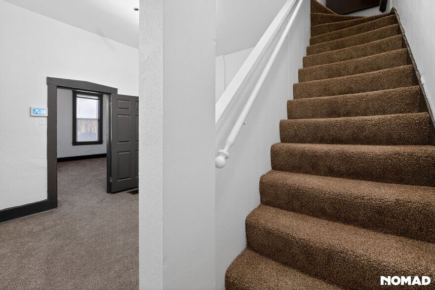 Building Photo - 2636 Arsenal St