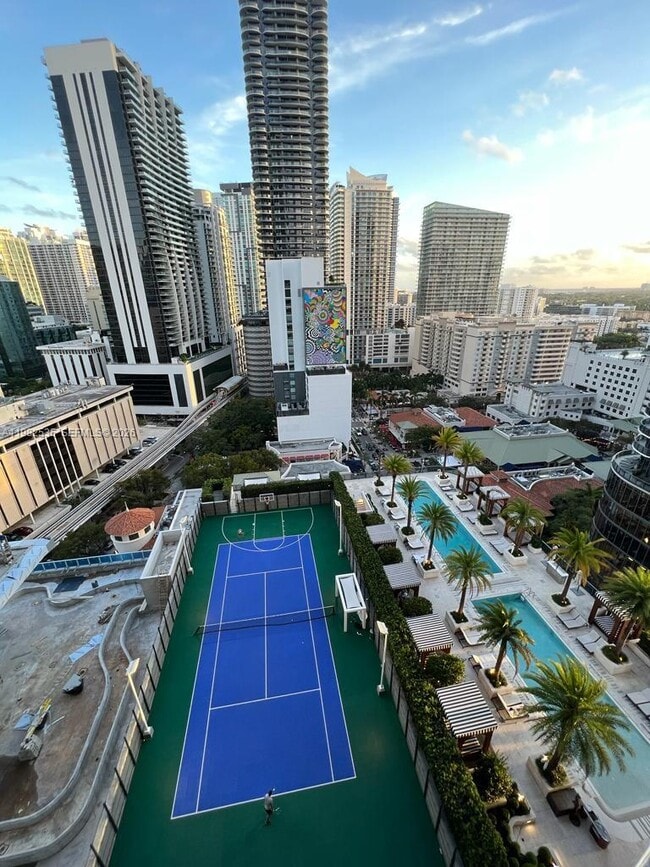 Building Photo - 801 S Miami Ave