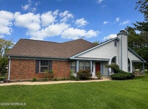 Building Photo - 17 Old Orchard Ln