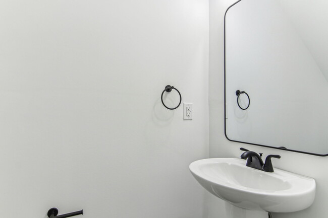 Building Photo - 4056 Cedar Fls Ln