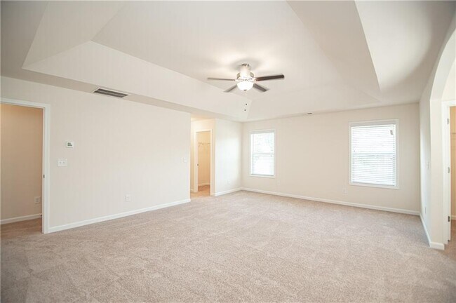 Building Photo - 6045 Williams Rd