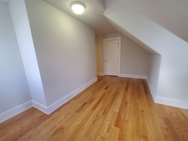 Building Photo - 12 Maplewood Terrace