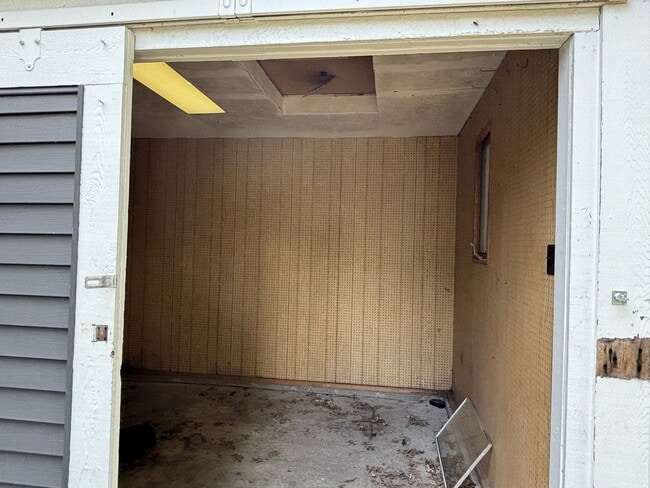 Building Photo - 8326 Christiana Ln