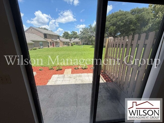 Building Photo - 609 Casa Park A Ct