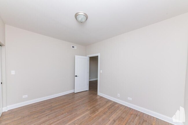 Primary Photo - 3 bedroom in Chicago IL 60647